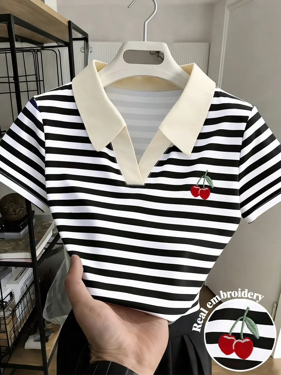 Top de Rayas con estampado de Cereza