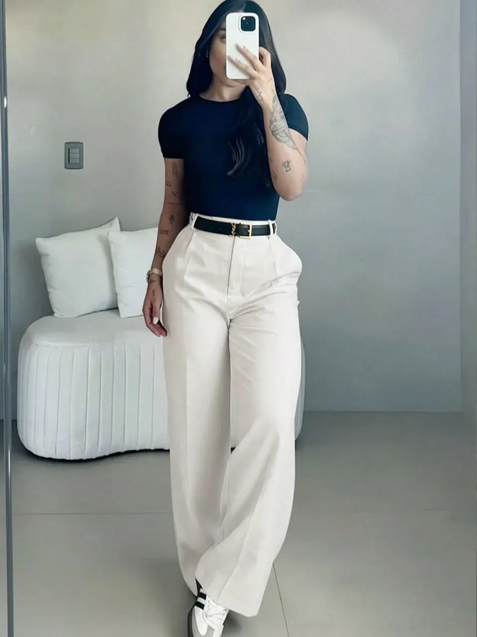 Conjunto Pantalon Blanco y Top Azul