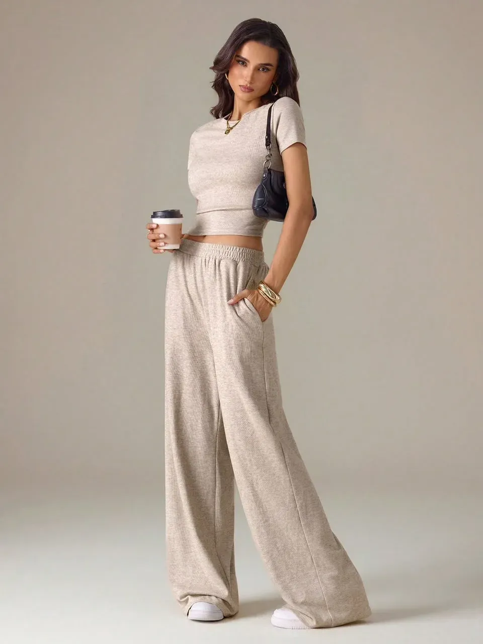 Conjunto Beige, Deportivo