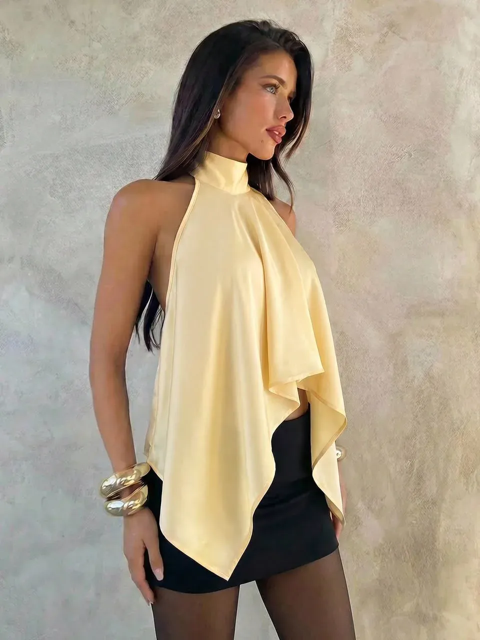 Camisa cuello alto, Amarilla