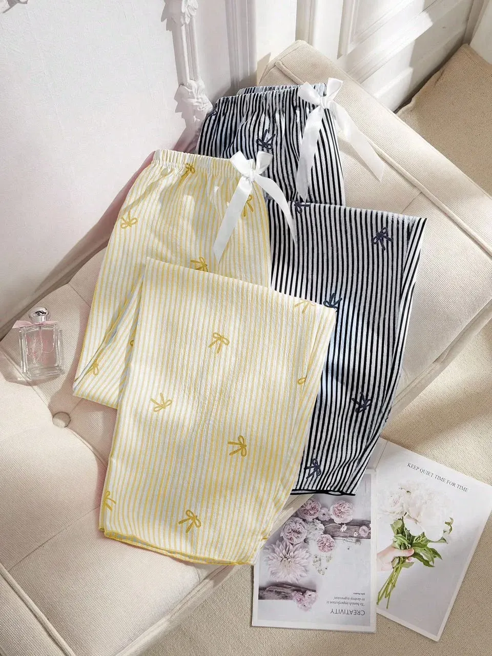 Pantalones casuales, estampados de lazos