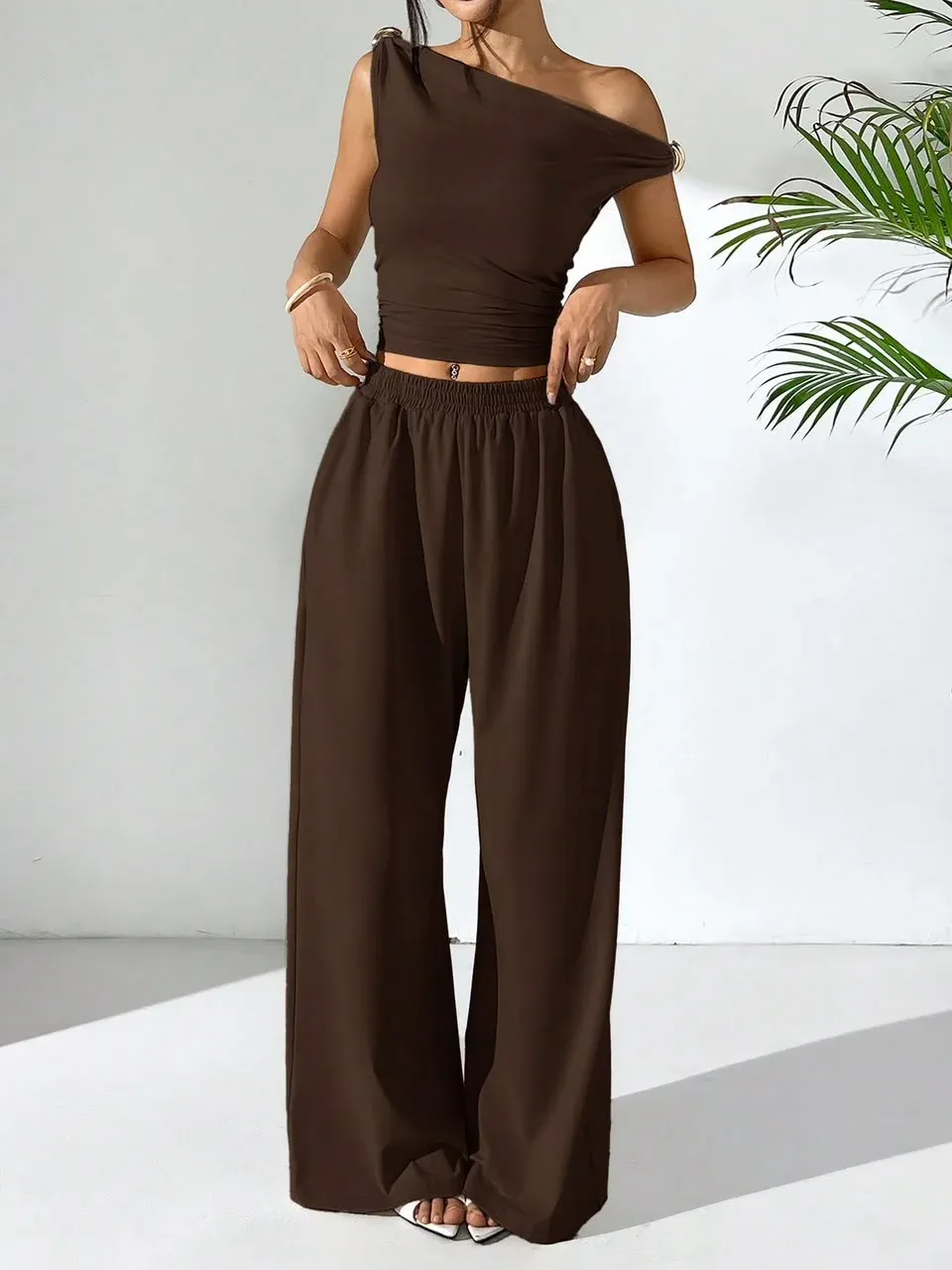 Conjunto casual café intenso
