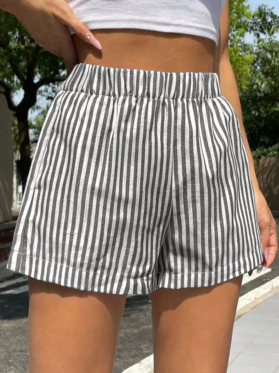 Short rayado tiro alto casual