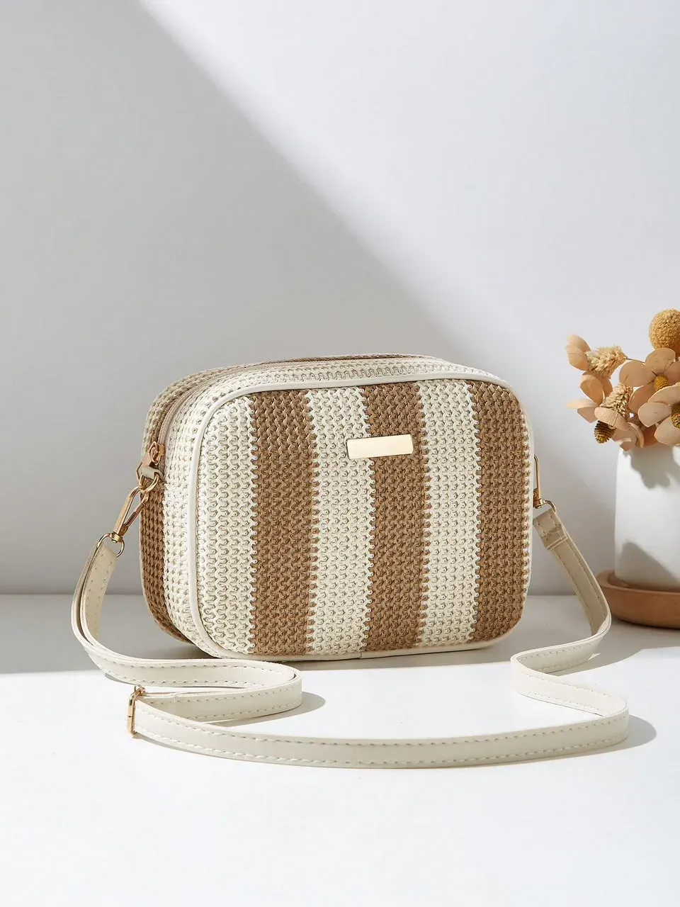 Bolso bandolero tejido beige