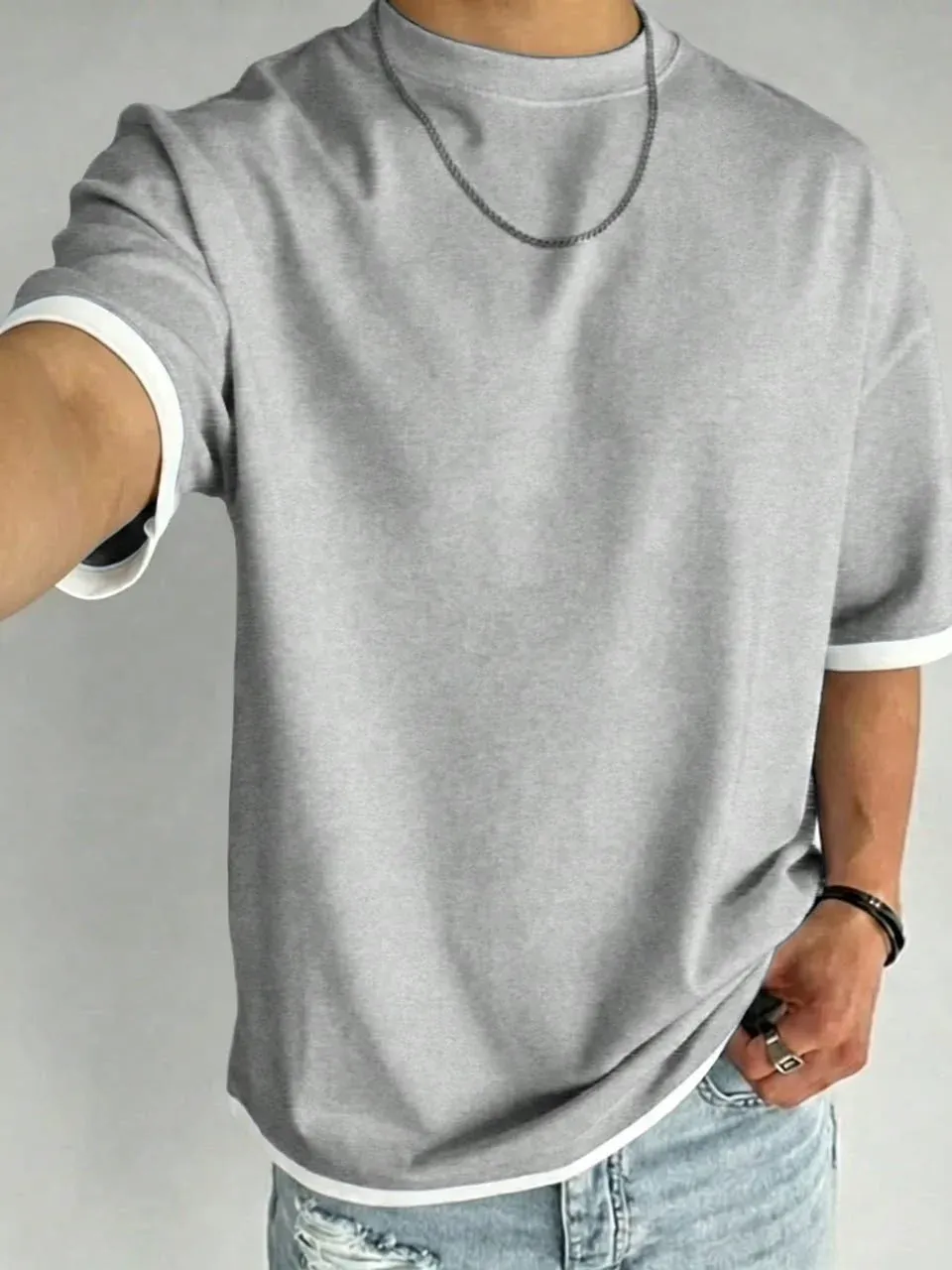 Camiseta gris básica oversize
