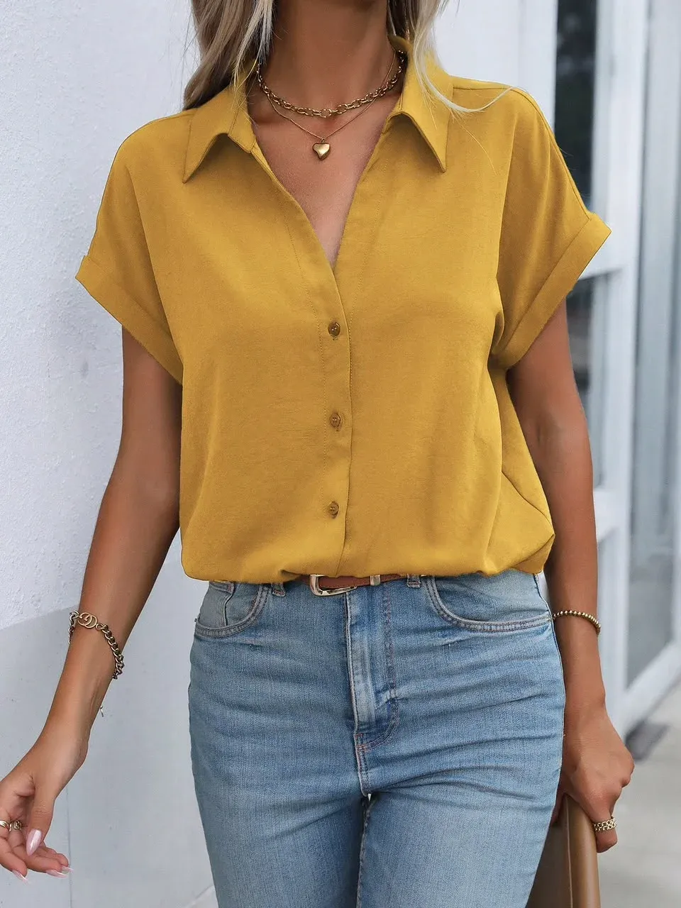 Blusa mostaza de manga corta
