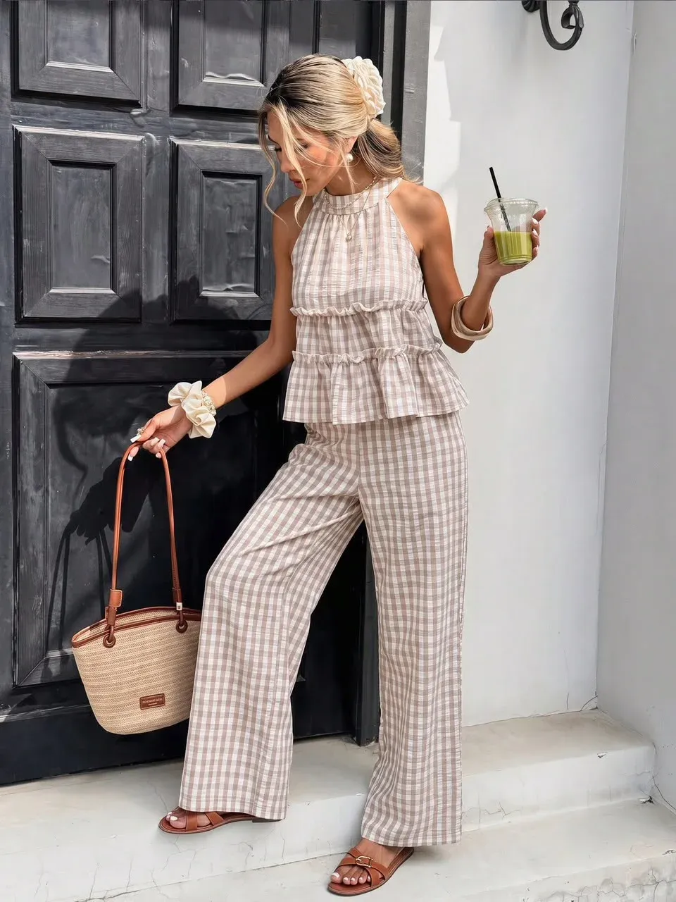 Conjunto beige a cuadros